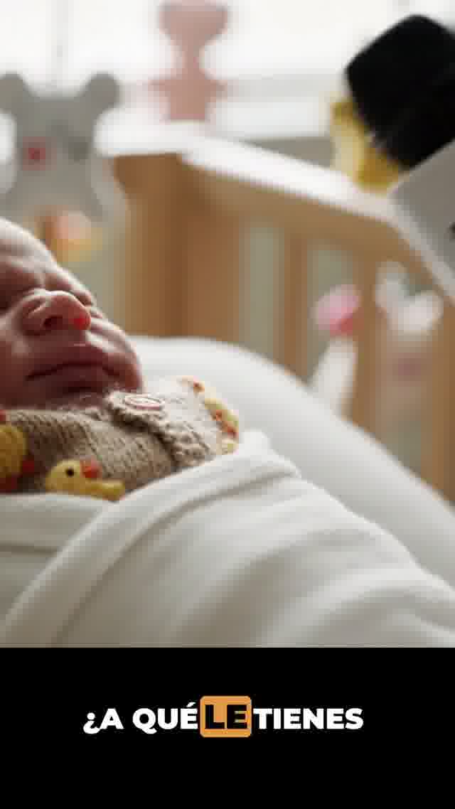 este bebé tiene un problema muy específico con su mamá ??